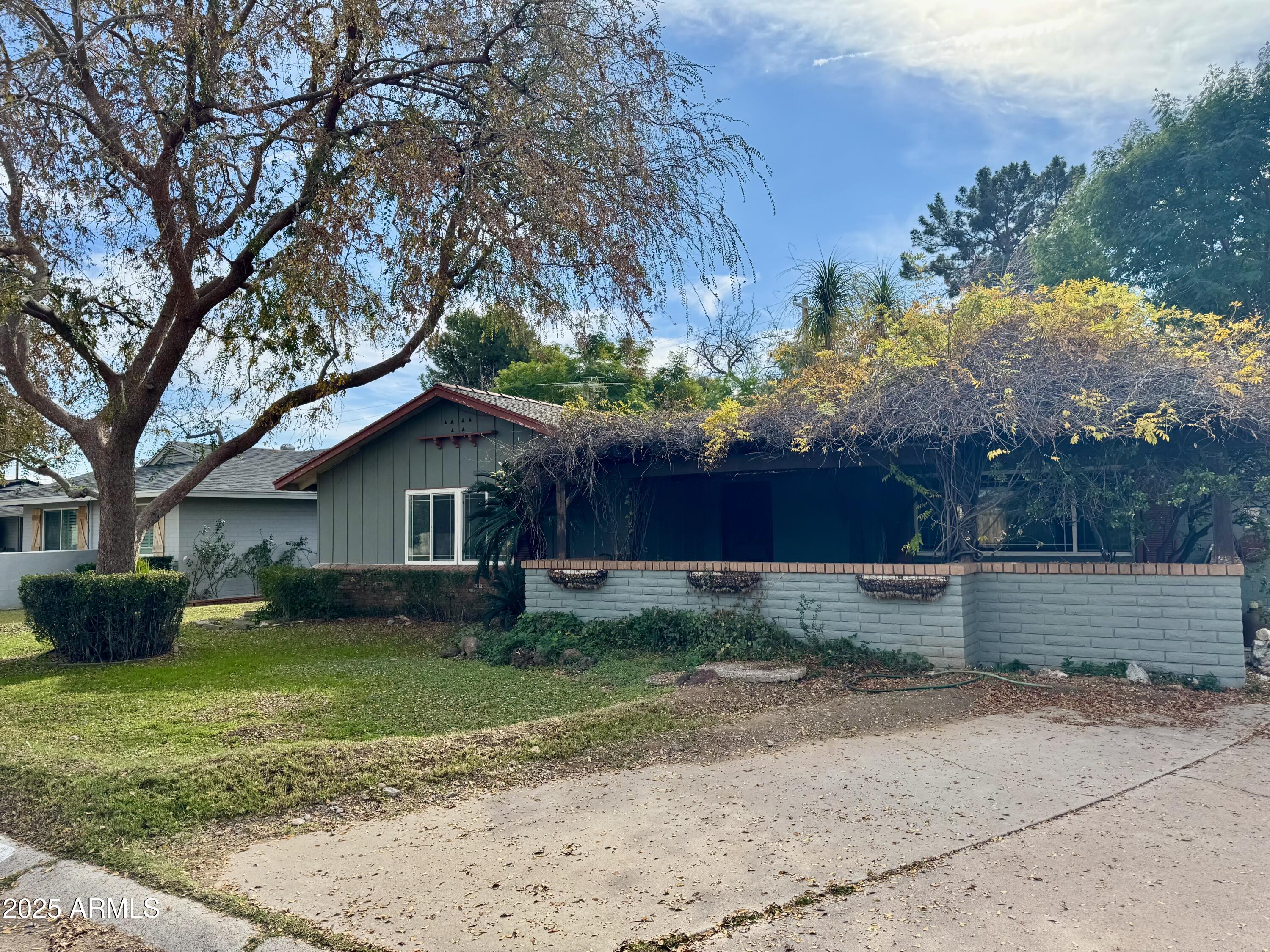 1461 E MCLELLAN Boulevard