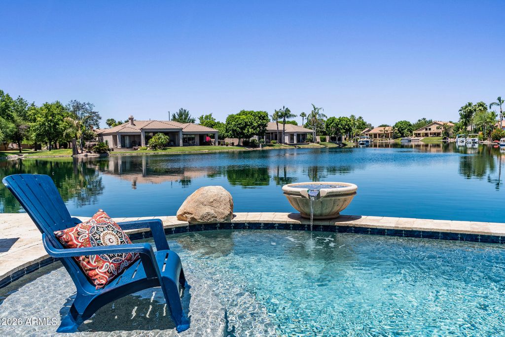 Photo of 1660 W Bartlett Way, Chandler, AZ 85248 (MLS # 6993188)