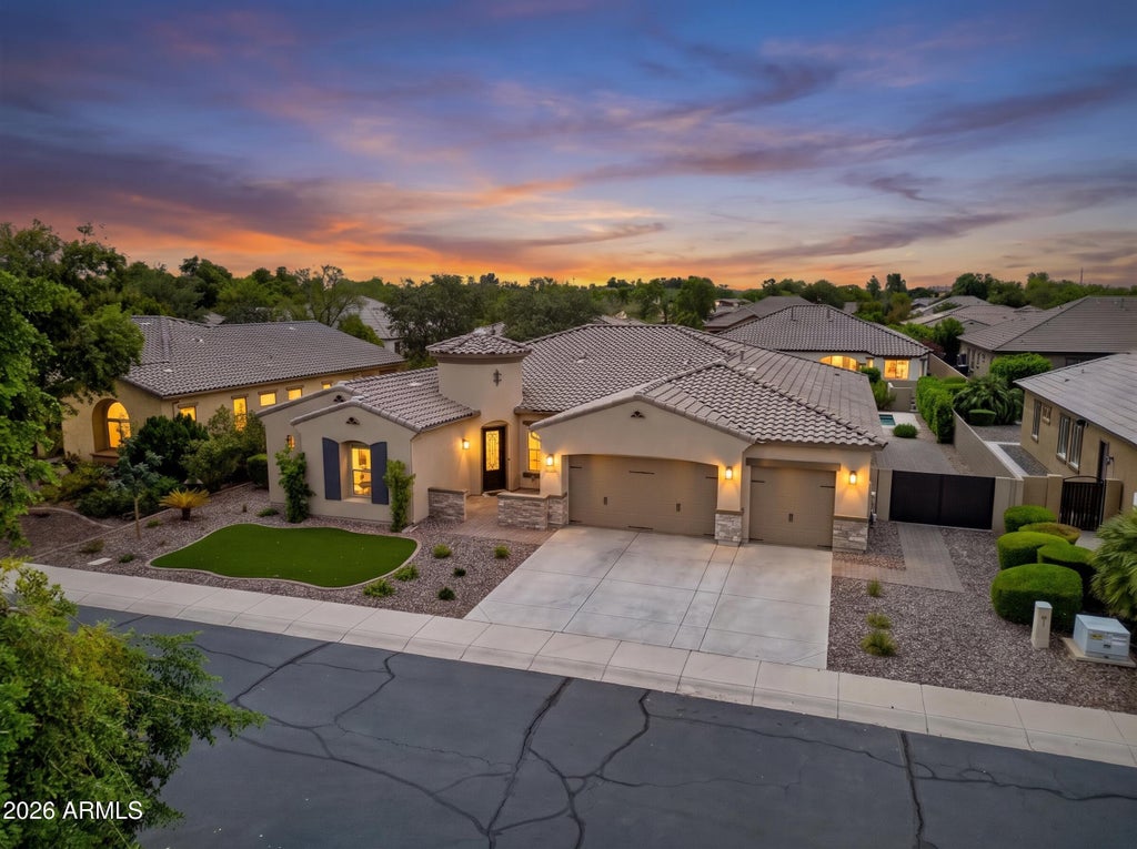 Photo of 2431 W Longhorn Drive, Chandler, AZ 85286 (MLS # 7073713)