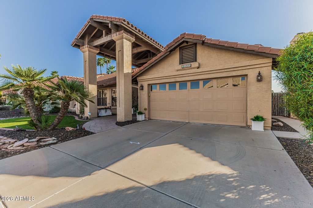 Photo of 6963 W Kimberly Way, Glendale, AZ 85308 (MLS # 6989294)