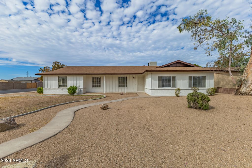 Photo of 2554 E Fox Street, Mesa, AZ 85213 (MLS # 6999330)