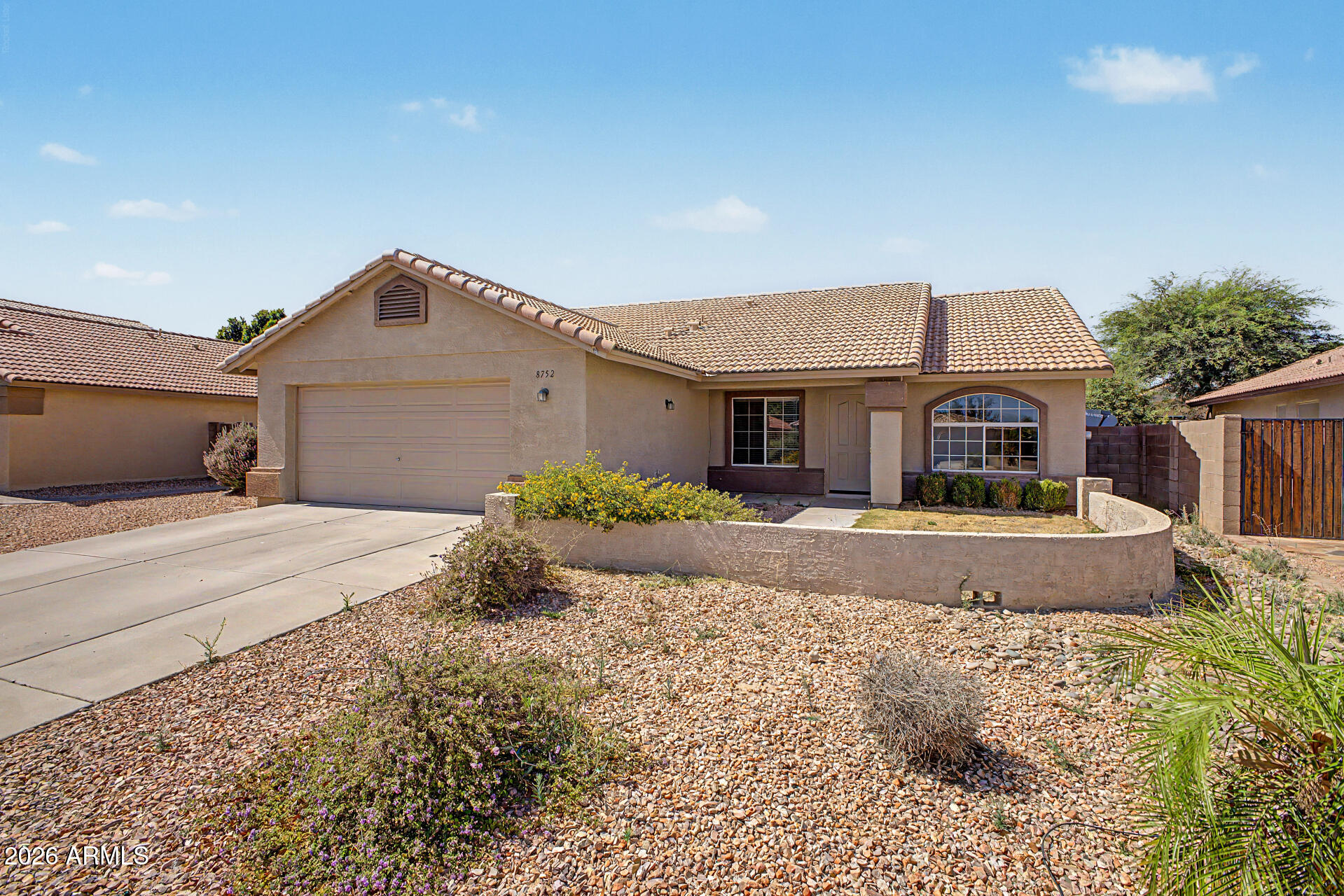 8752 W MELINDA Lane