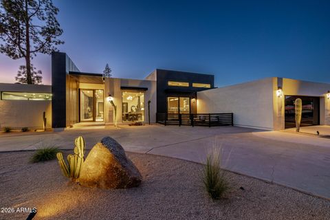 Photo of 5930 N 45th Place, Phoenix, AZ 85018 (MLS # 6965510)