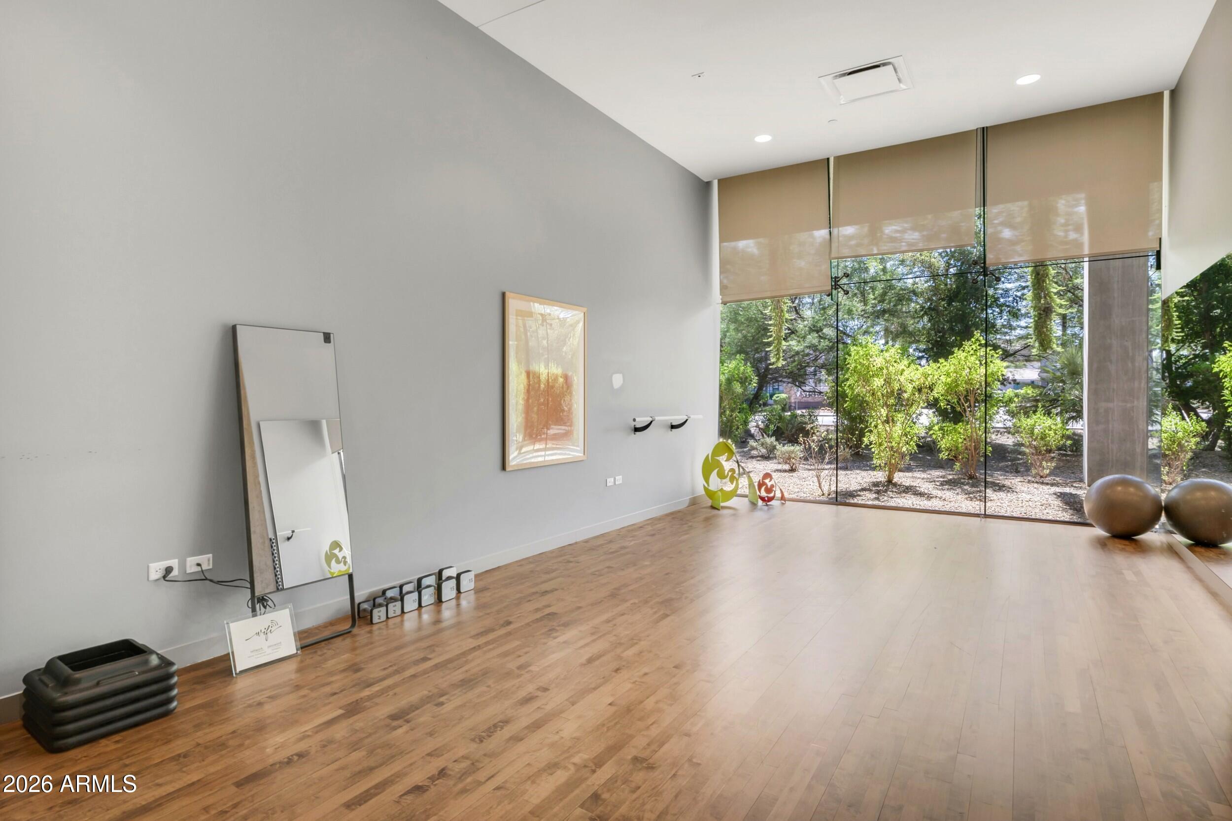 OPTIMA KIERLAND CENTER 7120 CONDOMINIUM 2ND AMD - Residential