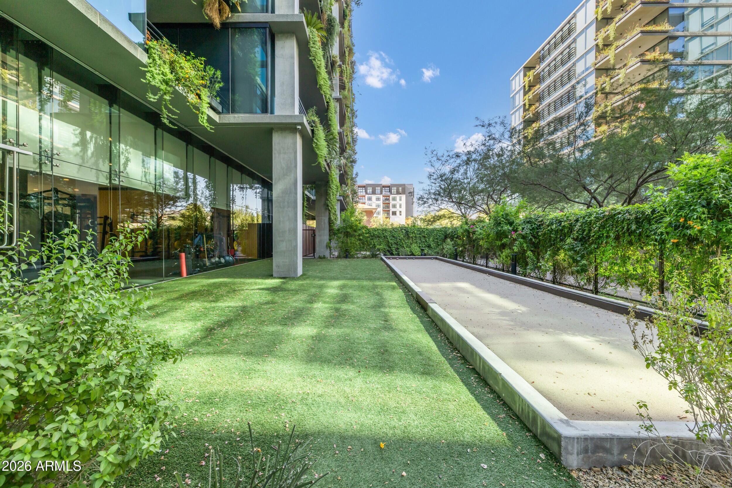 OPTIMA KIERLAND CENTER 7120 CONDOMINIUM 2ND AMD - Residential