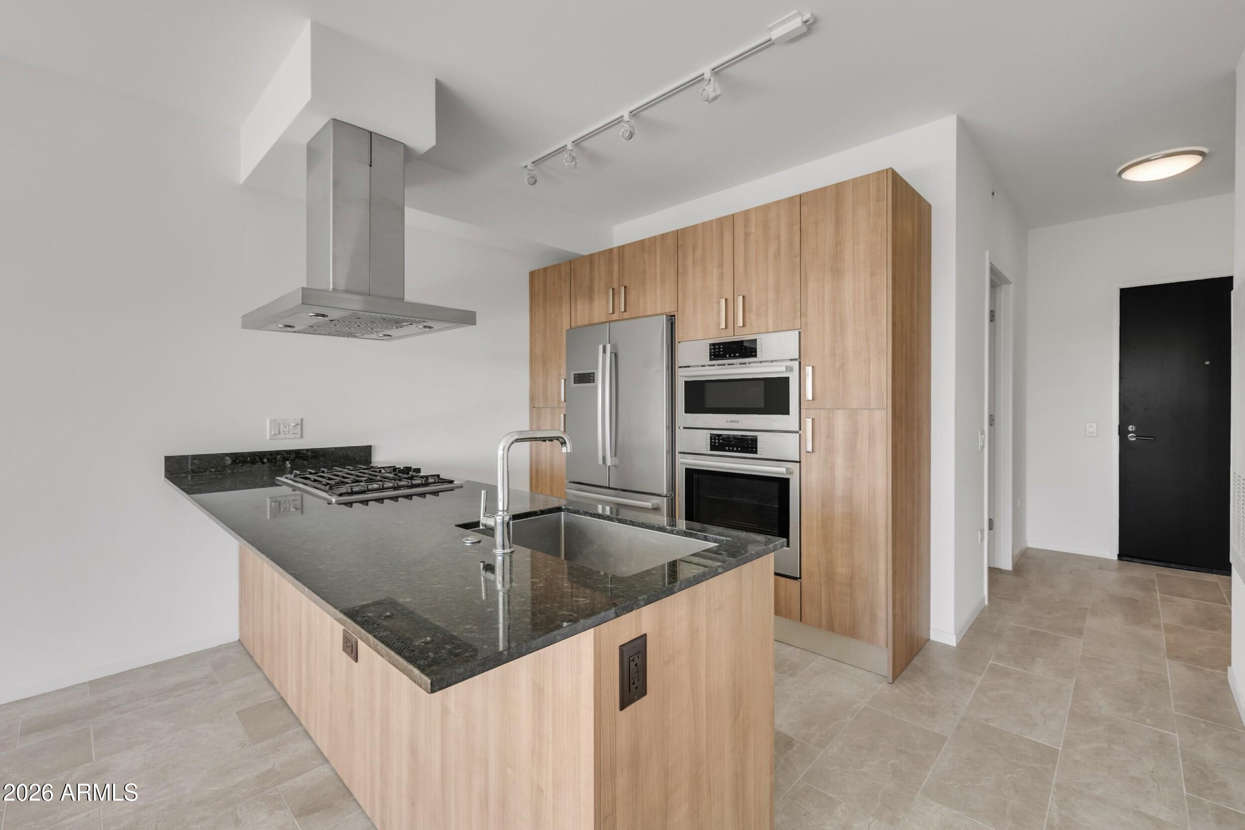 OPTIMA KIERLAND CENTER 7120 CONDOMINIUM 2ND AMD - Residential