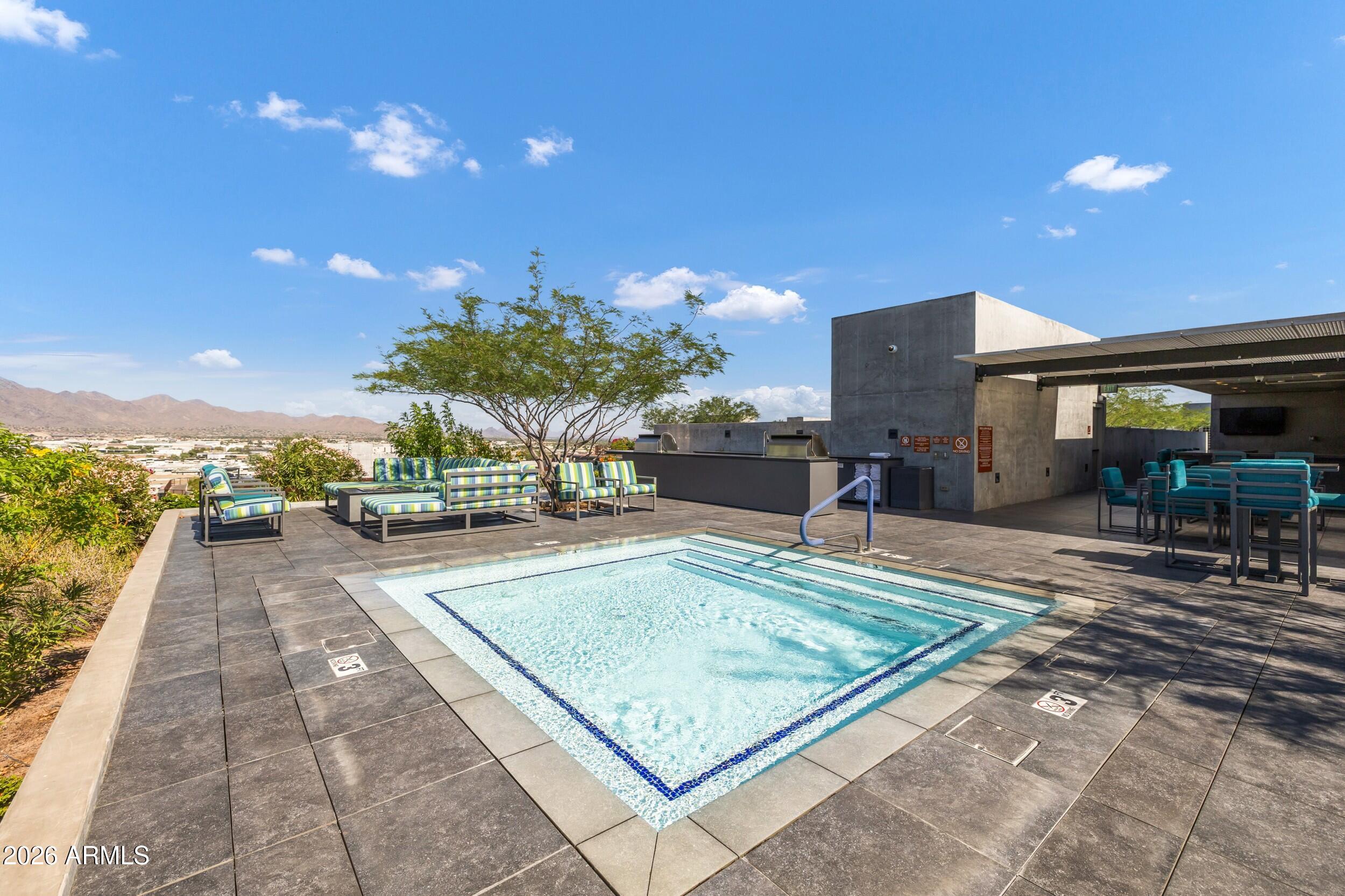 OPTIMA KIERLAND CENTER 7120 CONDOMINIUM 2ND AMD - Residential