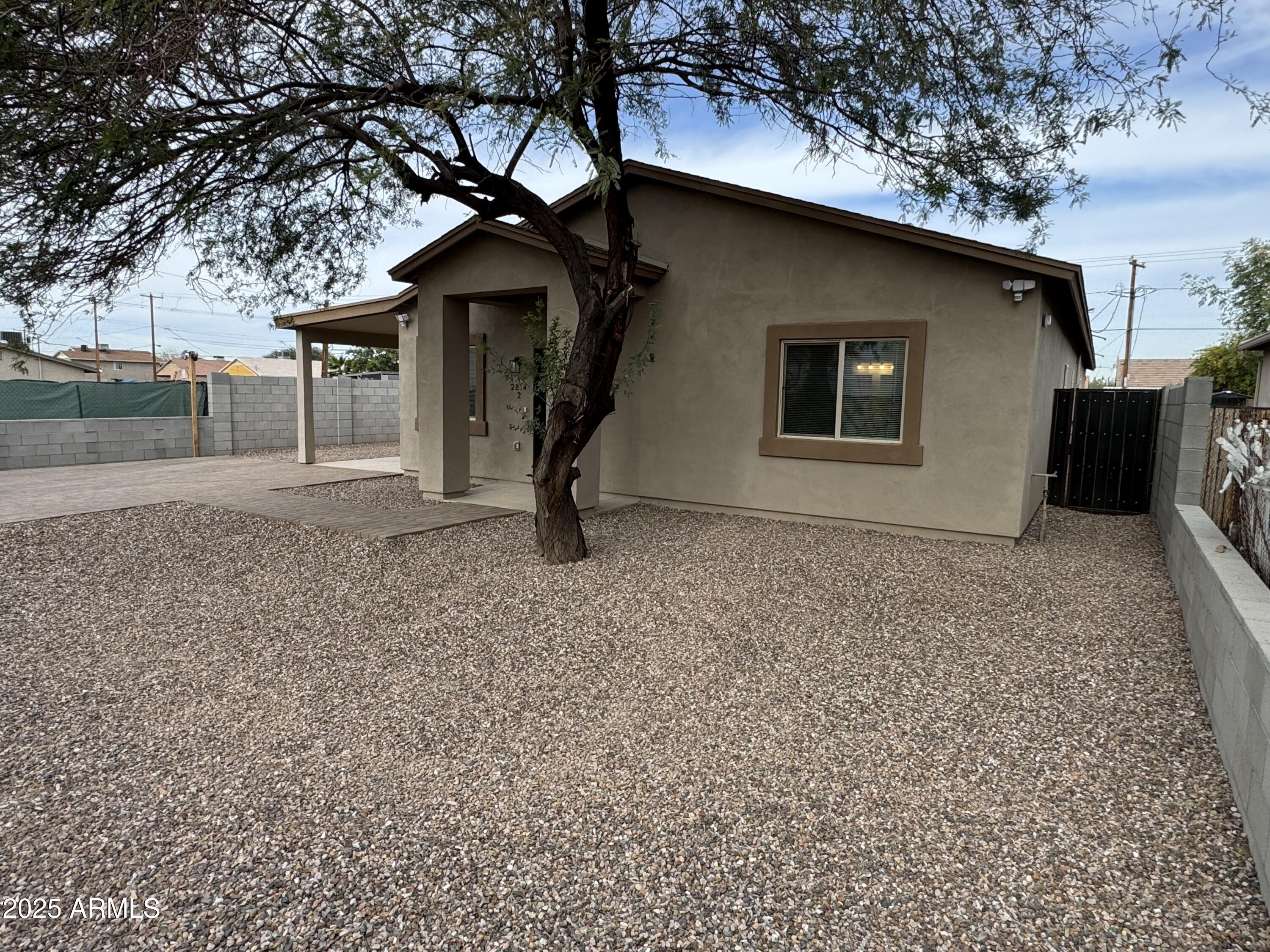 2814 E ROESER Road 2