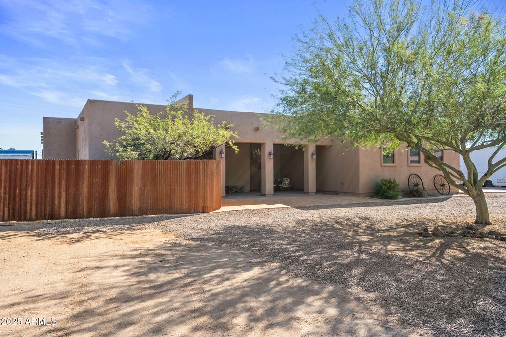 Photo of 38825 N 29th Avenue, Phoenix, AZ 85086 (MLS # 7030391)