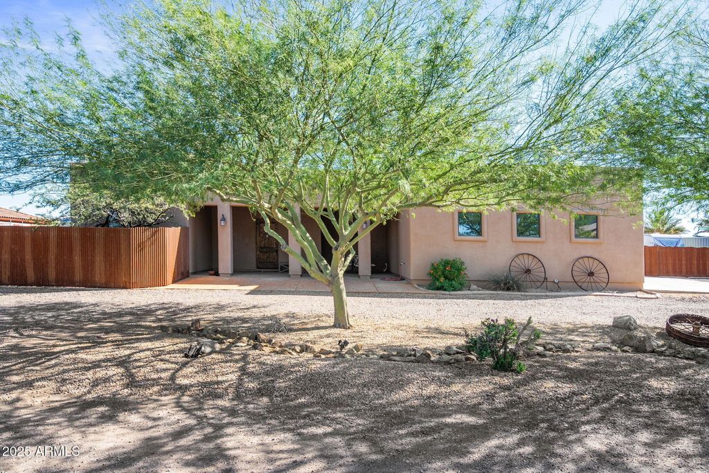 Photo of 38825 N 29th Avenue, Phoenix, AZ 85086 (MLS # 7030391)