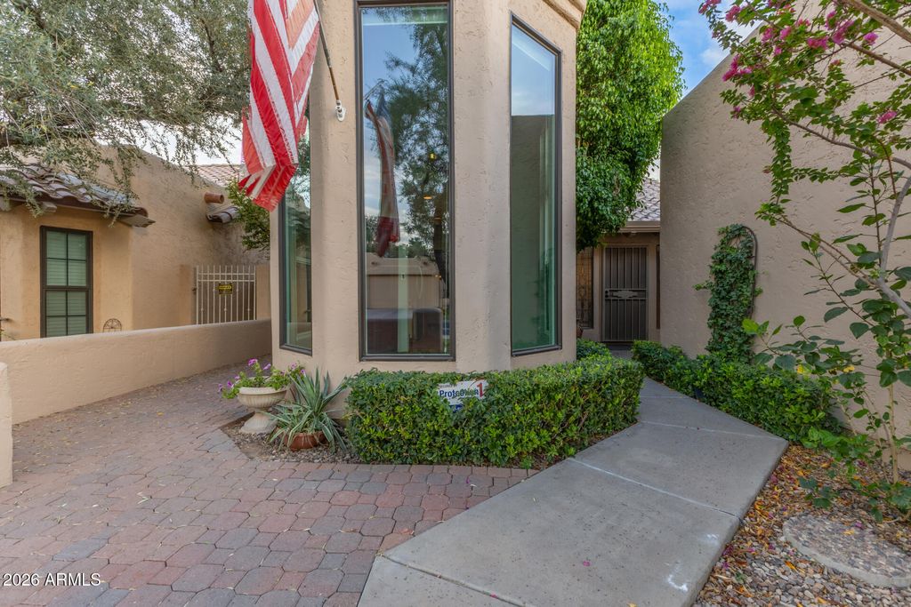 Photo of 6725 S Taylor Drive, Tempe, AZ 85283 (MLS # 7011270)