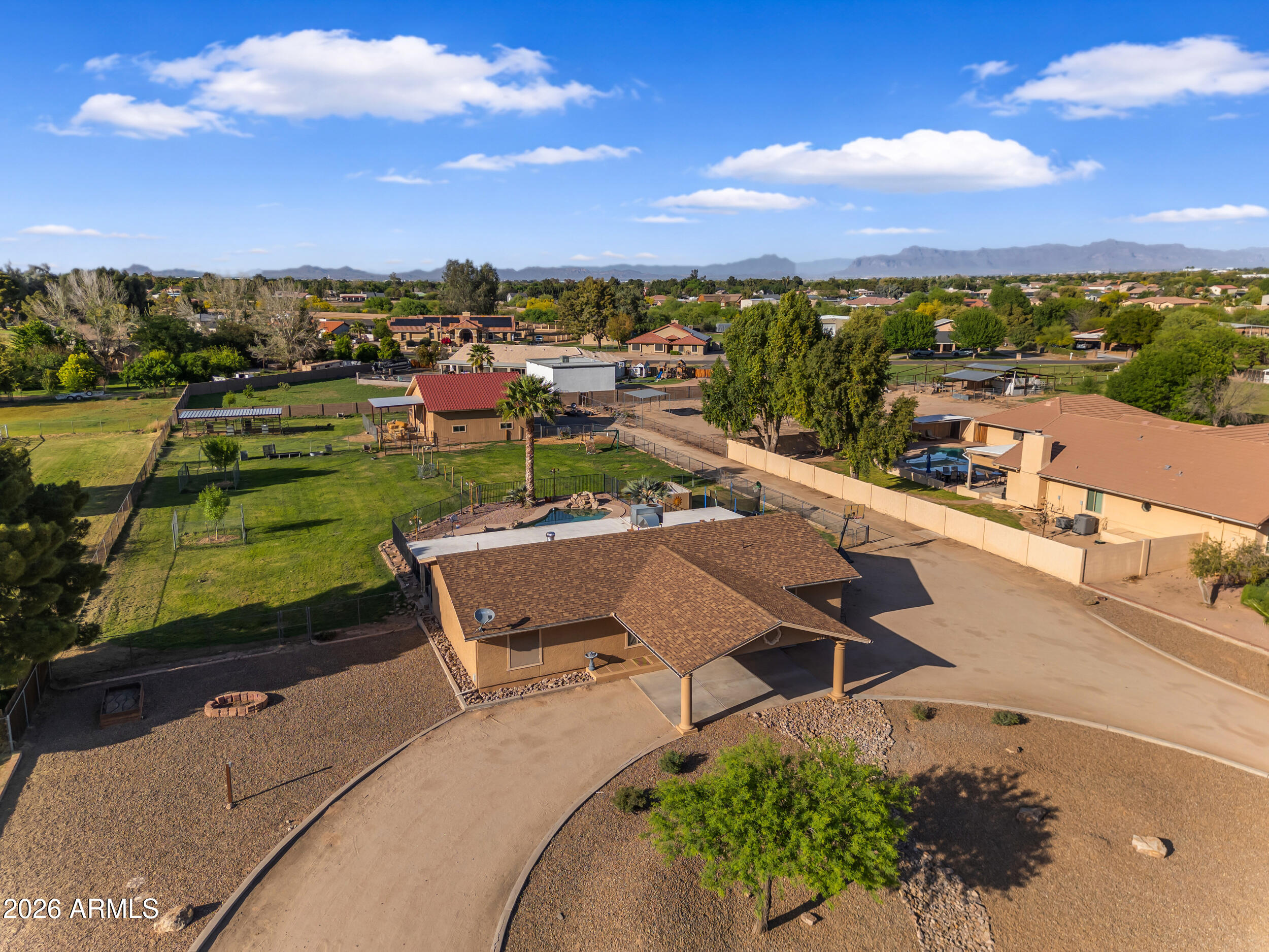 19422 E VIA DE ARBOLES --