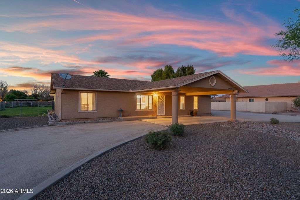 Photo of 19422 E Via De Arboles, Queen Creek, AZ 85142 (MLS # 6997673)