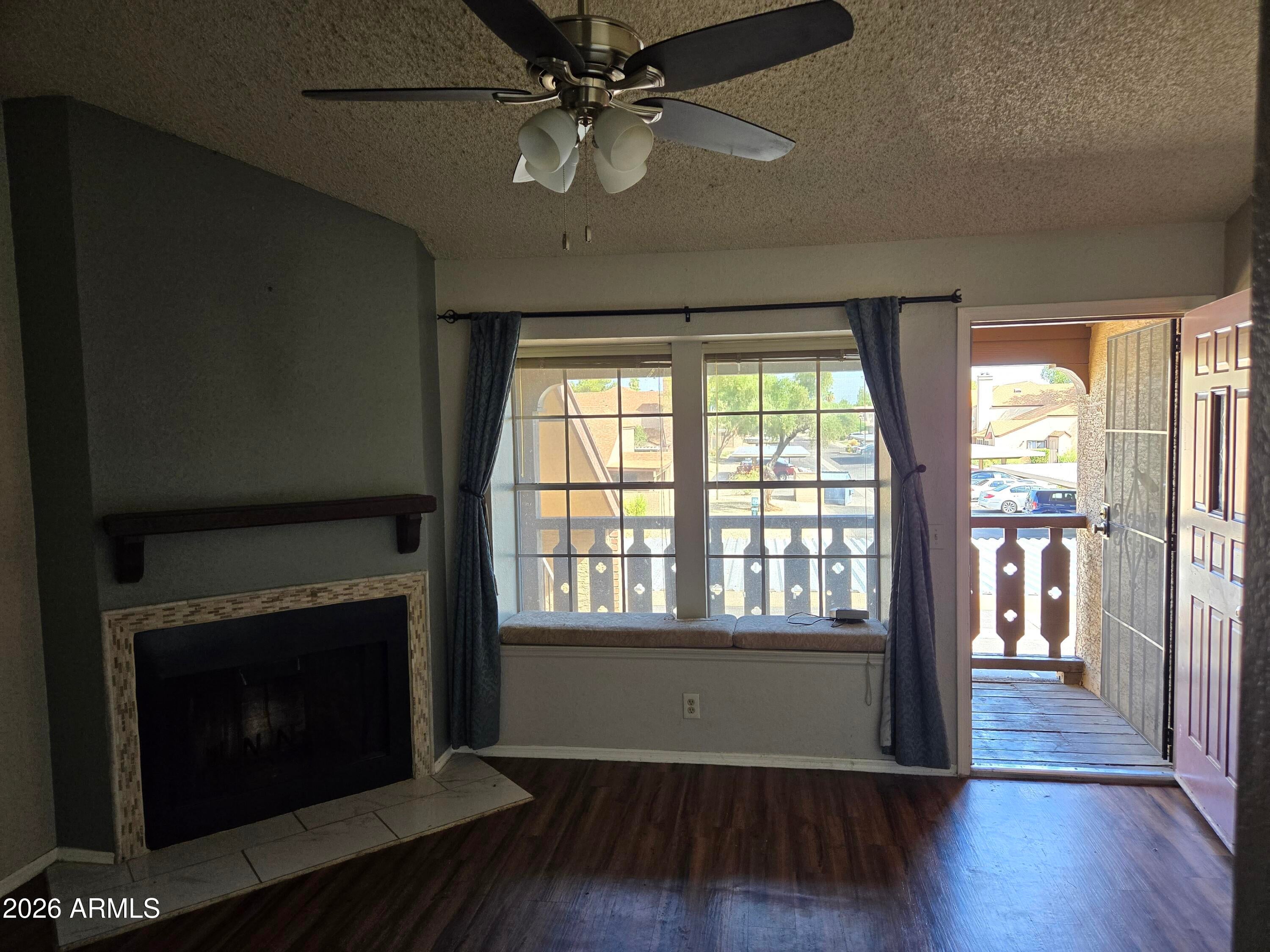 8111 W WACKER Road 24