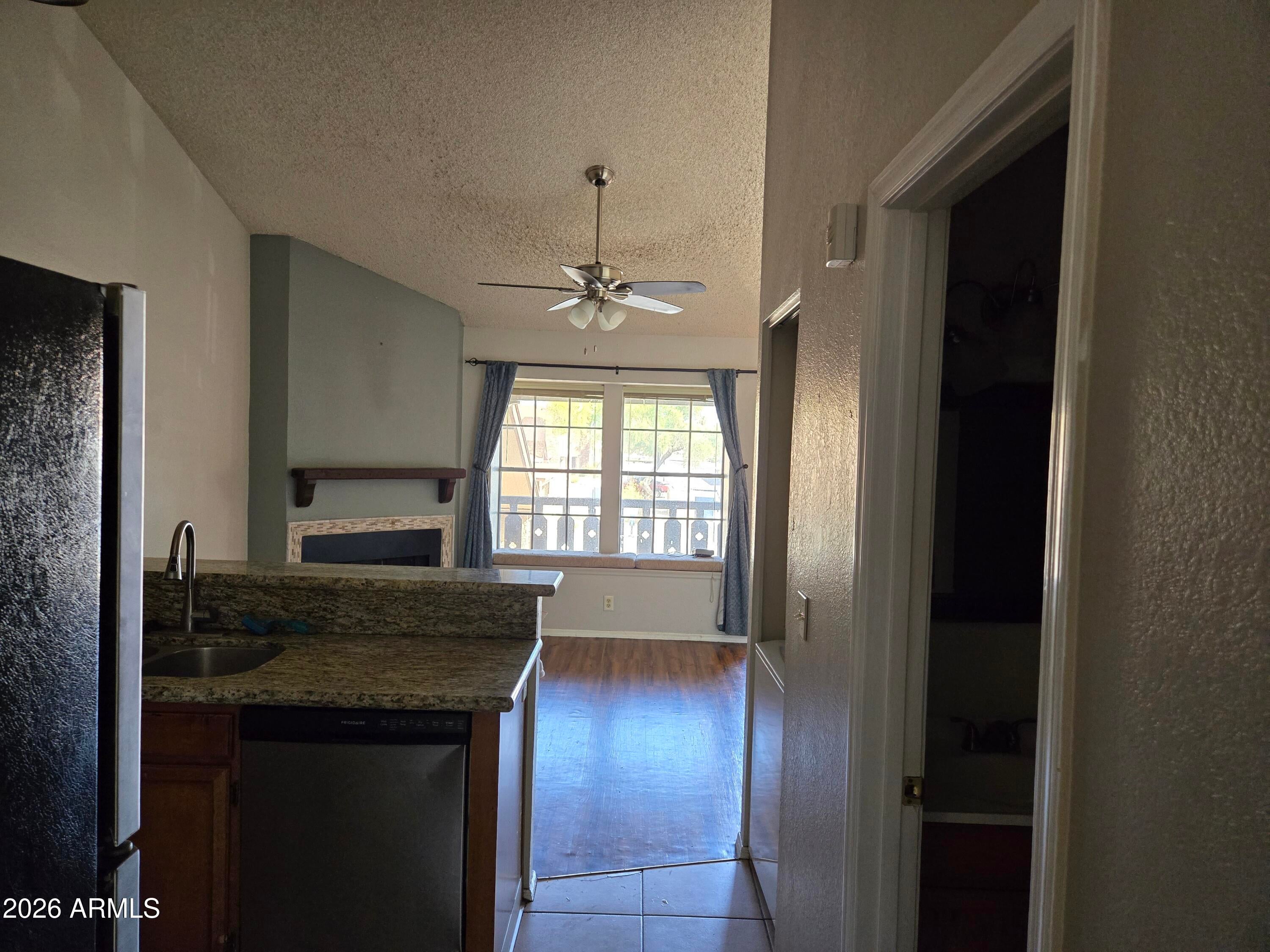8111 W WACKER Road 24