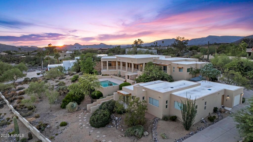 Photo of 8418 E Dog Leg Drive, Carefree, AZ 85377 (MLS # 6913461)
