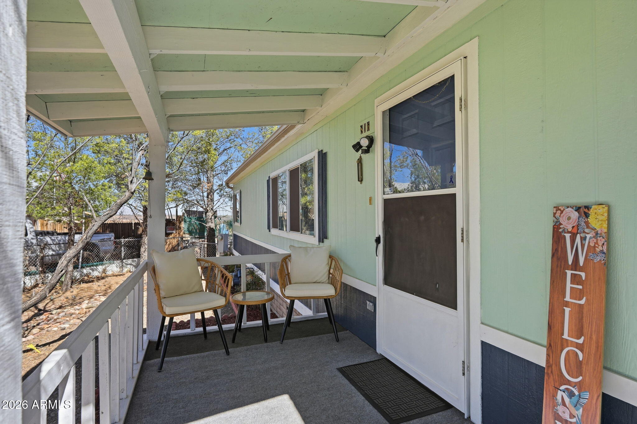 816 N RIDGEVIEW Place