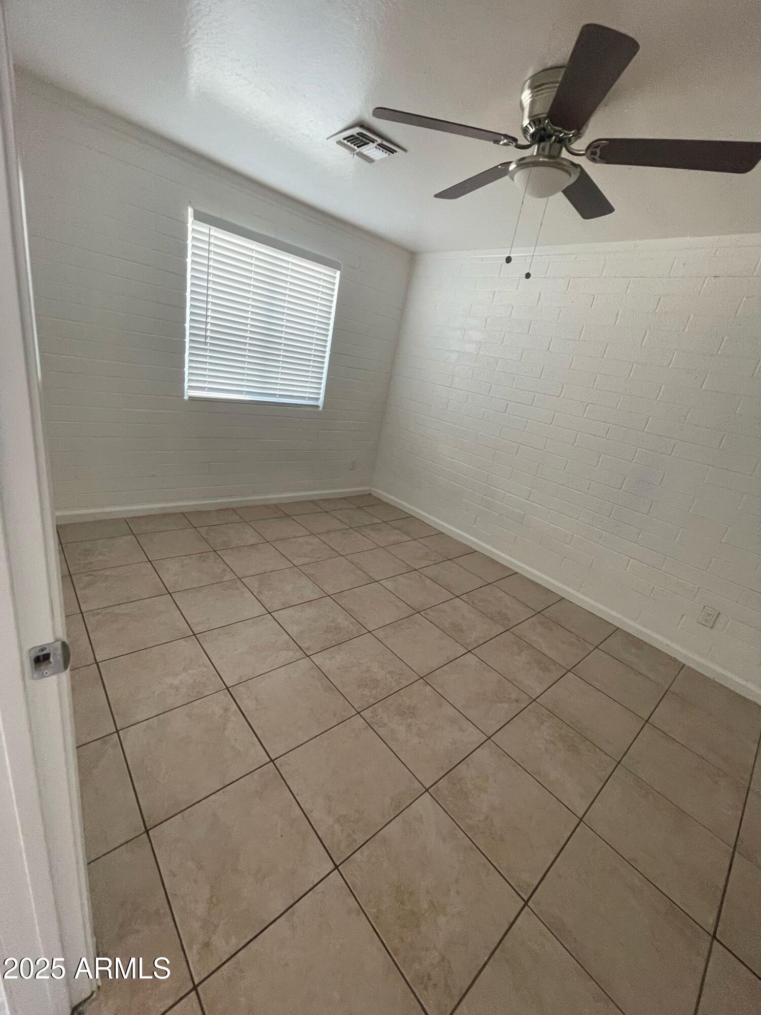 3232 W JACKSON Street Apt 4