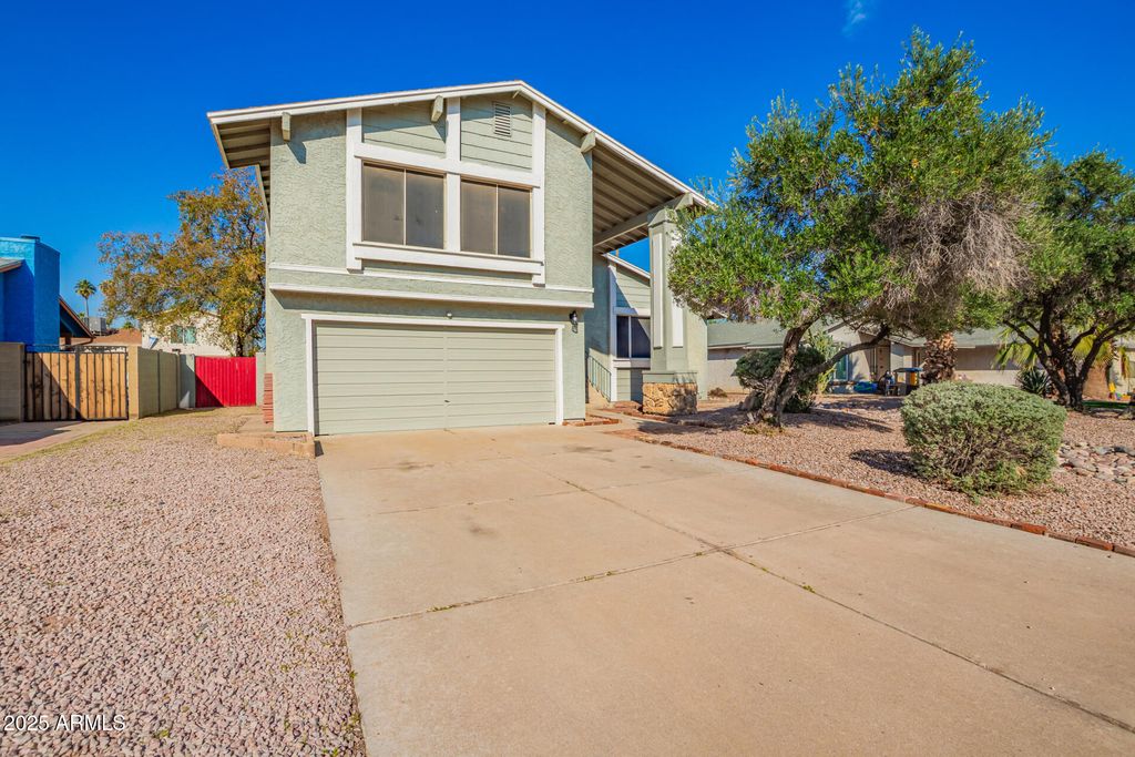 Photo of 4612 W Jupiter Way, Chandler, AZ 85226 (MLS # 6951713)