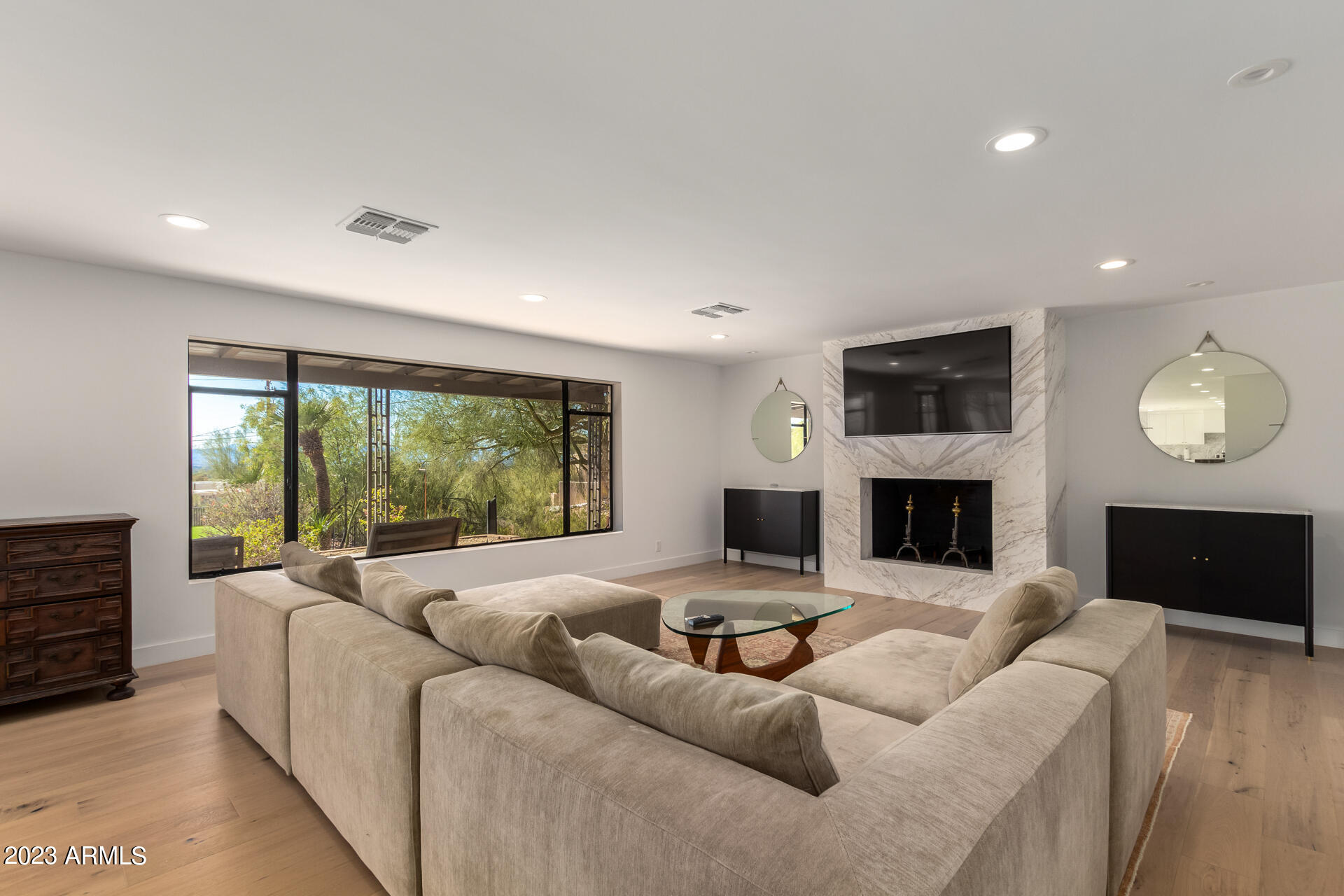 5222 N SADDLE ROCK Drive
