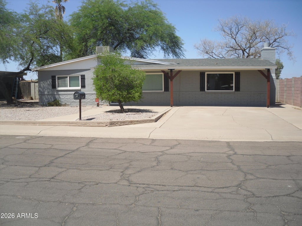 Photo of 226 W Cholla Street W, Casa Grande, AZ 85122 (MLS # 7069648)