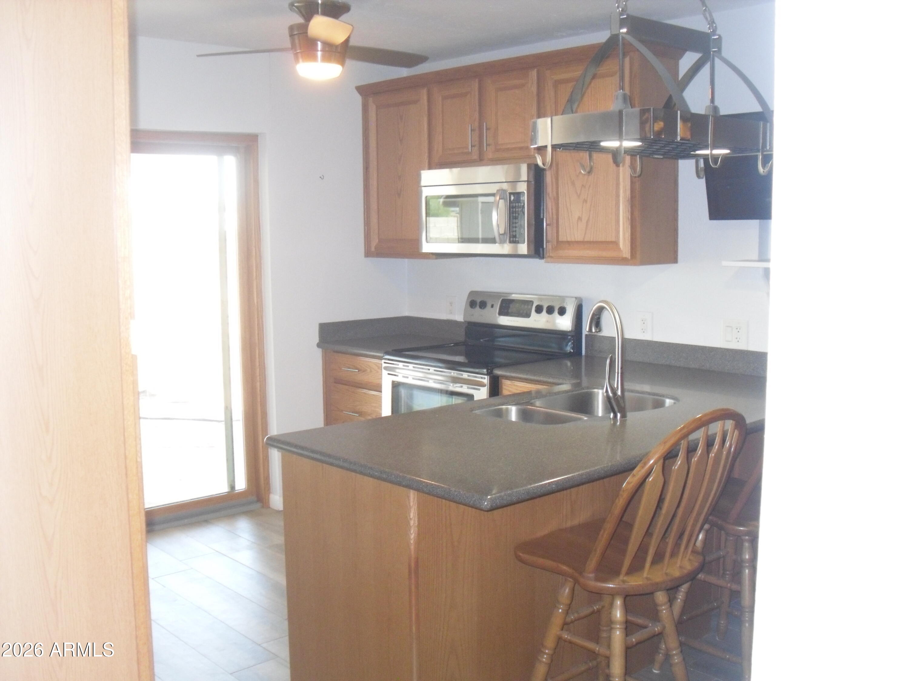 226 W CHOLLA Street W