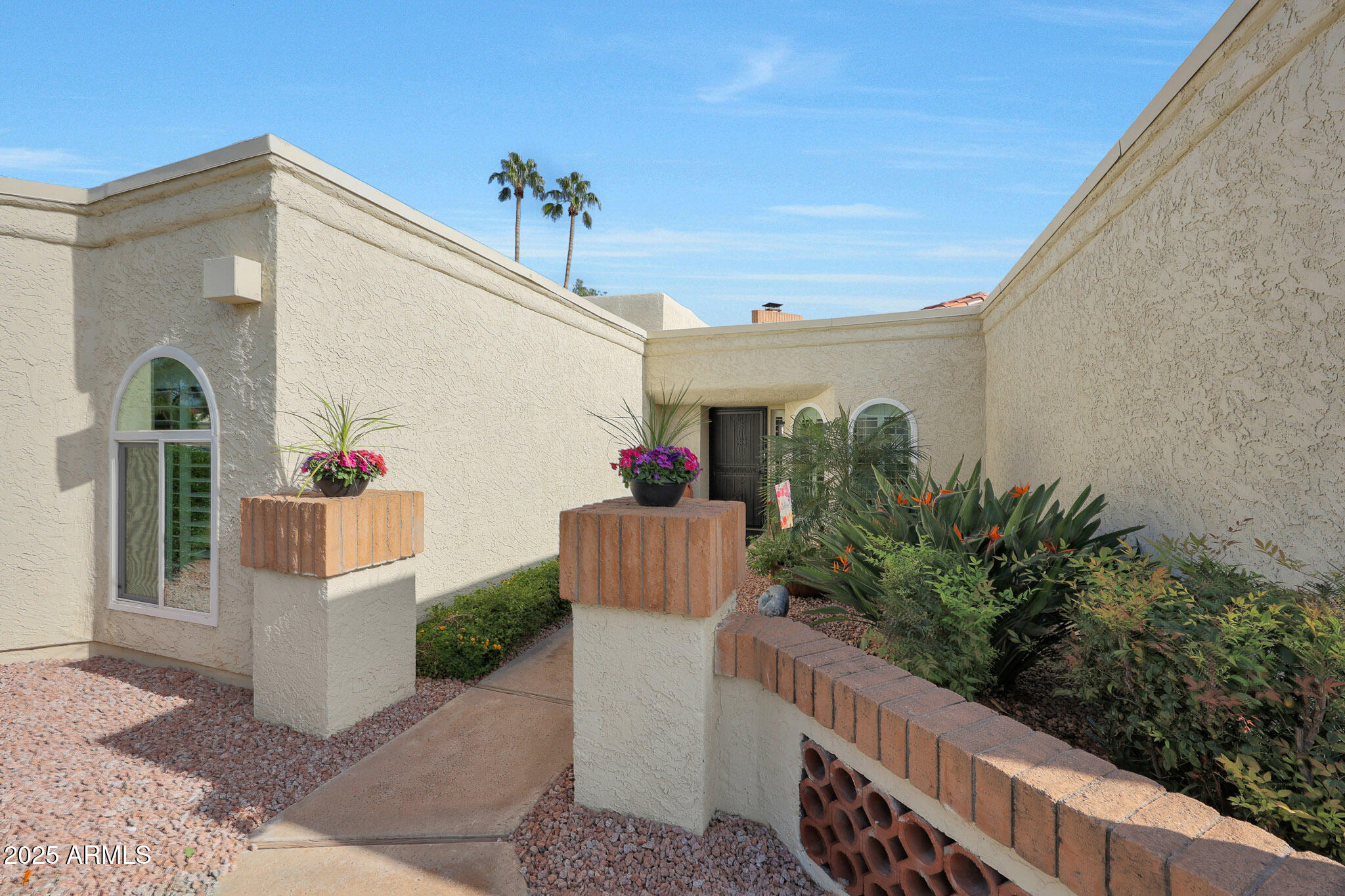 8725 E SAN MARINO Drive