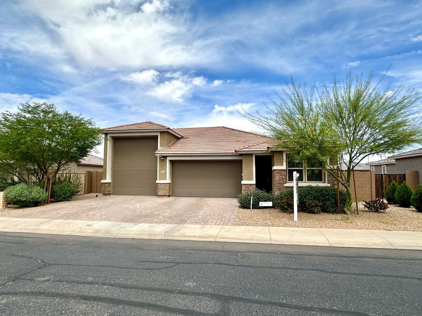 2054 E Entoro Drive