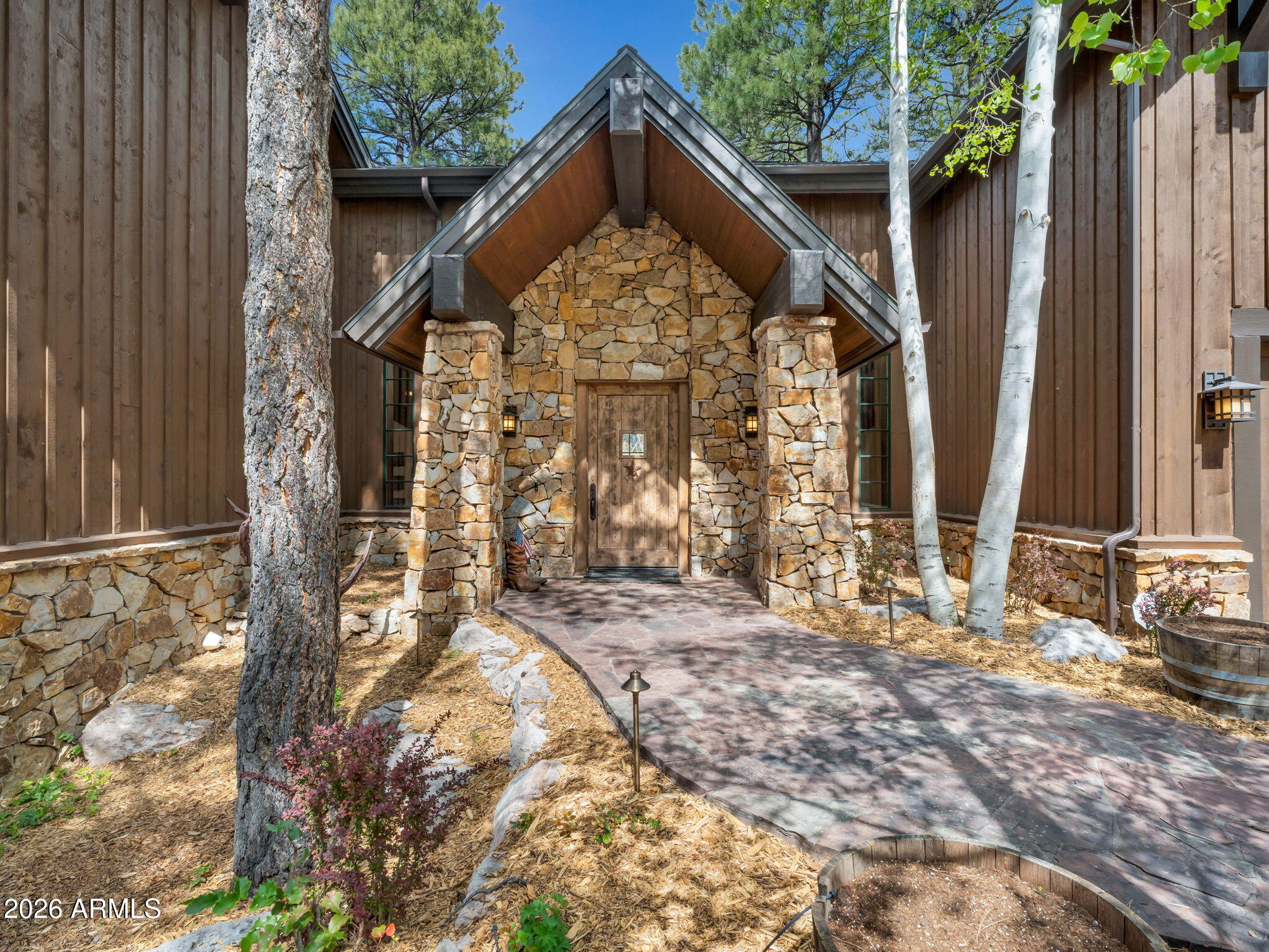 1874 E Myrtlewood Court