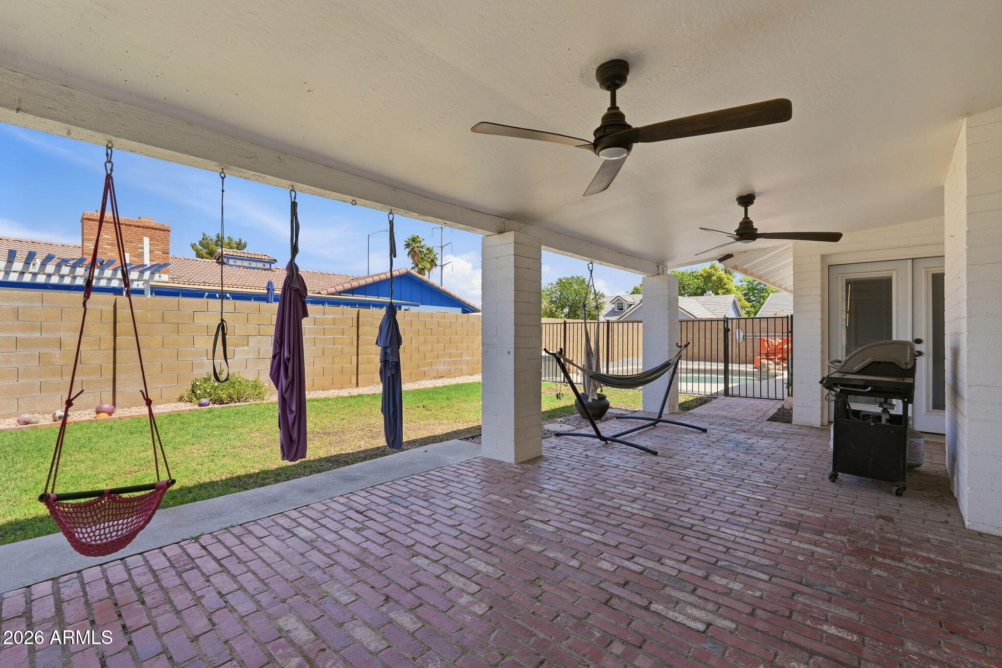 CITRUS SHADOWS - Residential