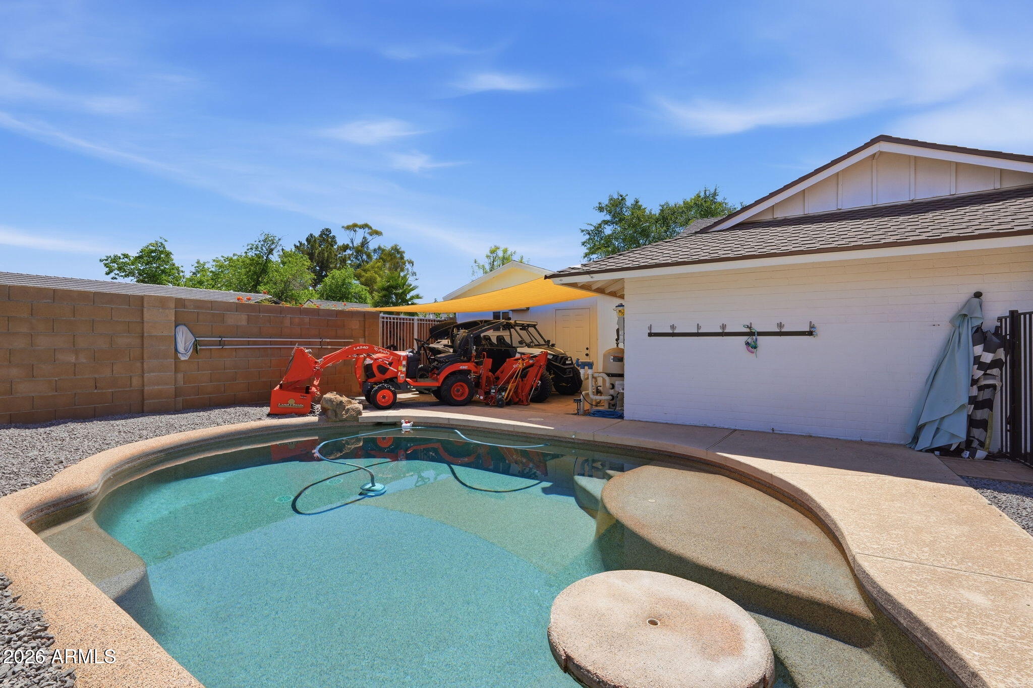 CITRUS SHADOWS - Residential