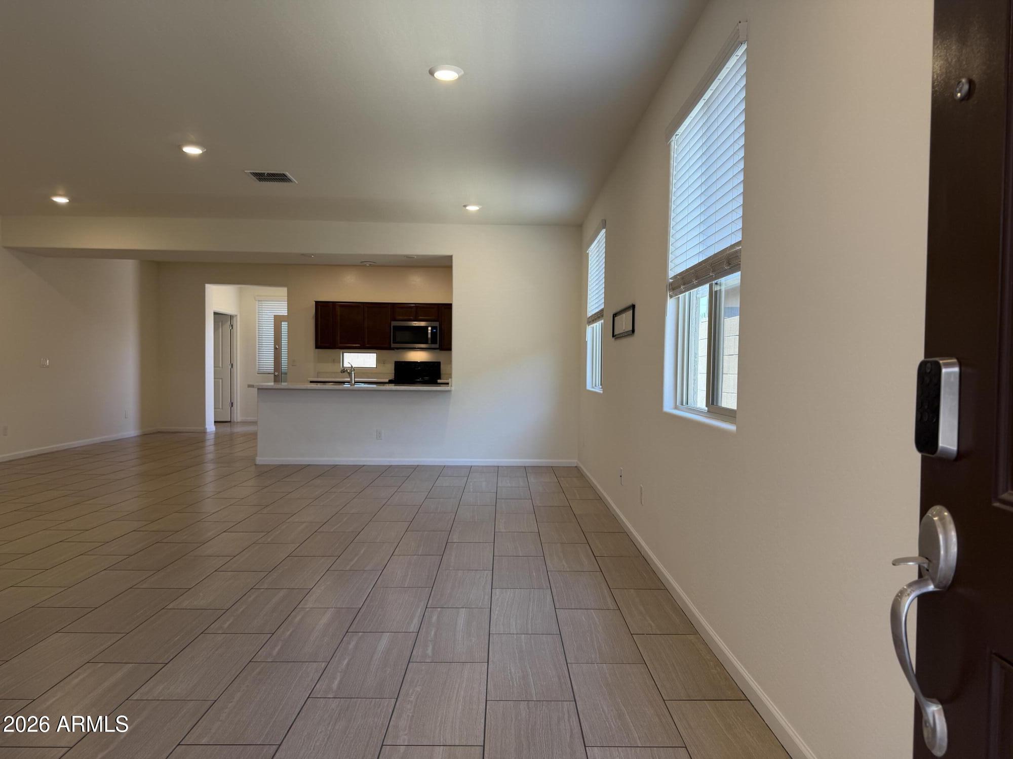 6628 S 4TH Street