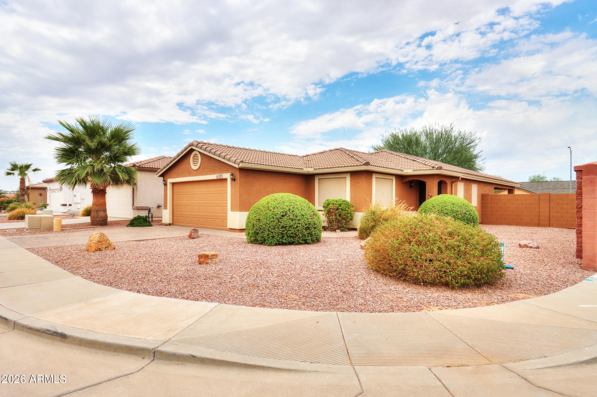 1295 N LANTANA Place