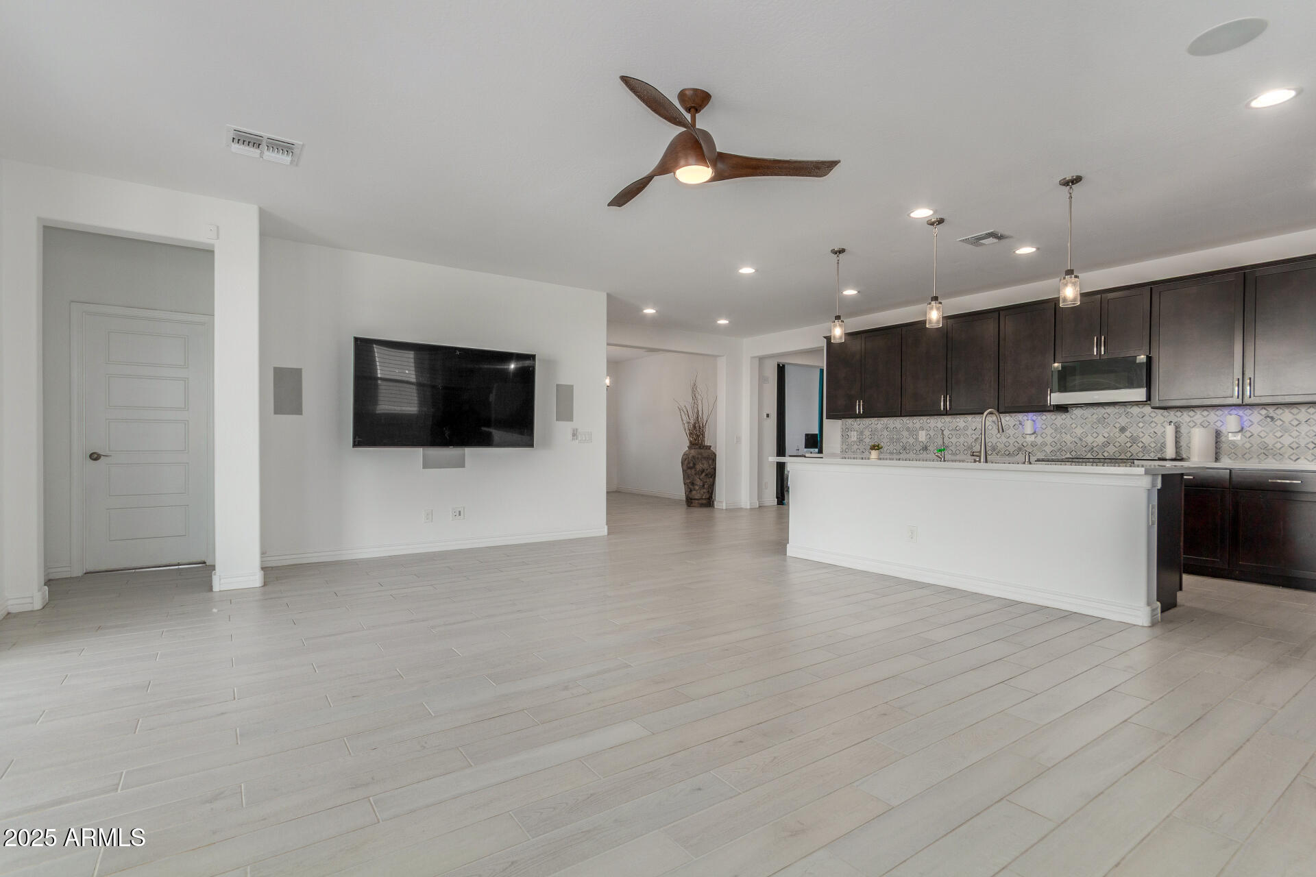 25601 N 140TH Lane