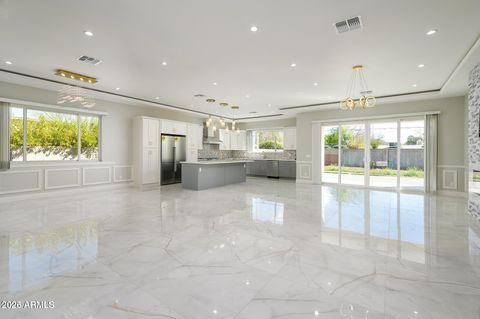 Photo of 6729 N 13th Street, Phoenix, AZ 85014 (MLS # 6944992)