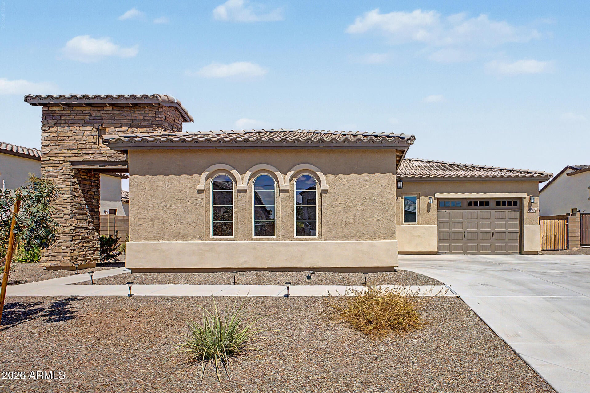 17244 W LOMA Lane