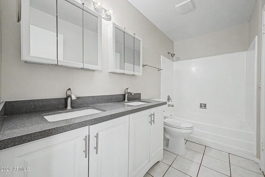 Photo of 6536 N 43rd Avenue, Glendale, AZ 85301 (MLS # 7032354)