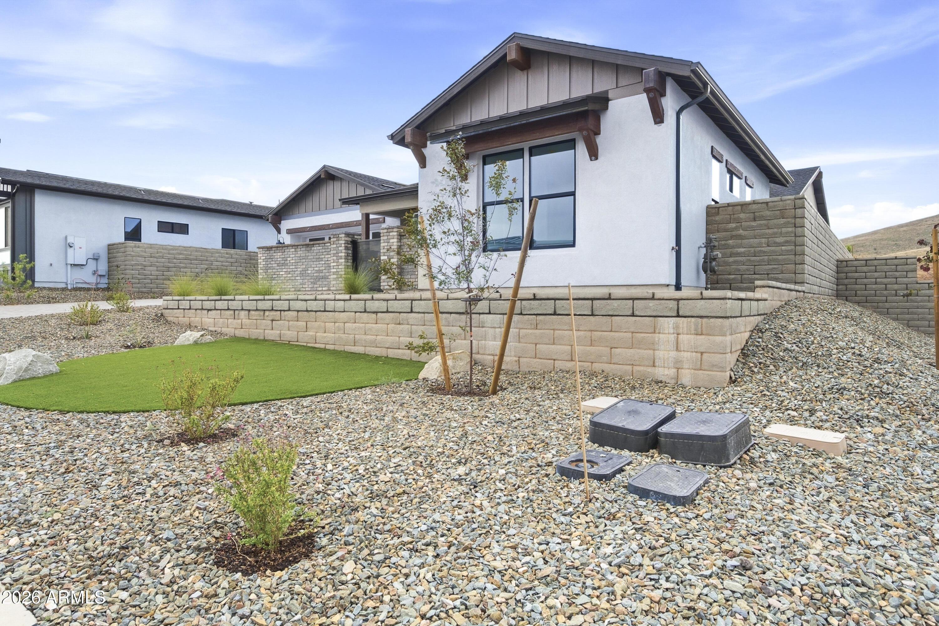 5669 E BLACKBURN Court