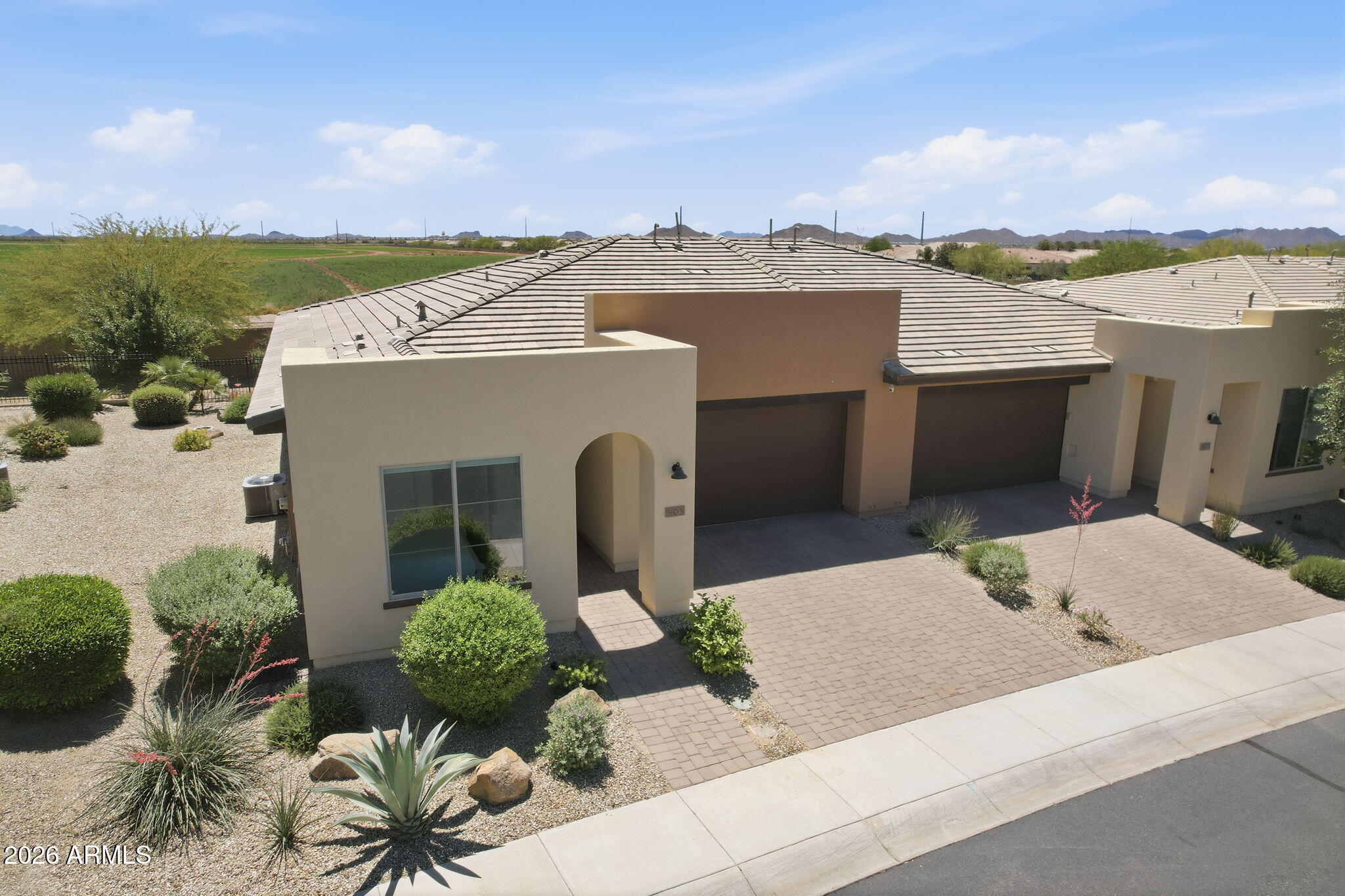 905 E COBBLE STONE Drive