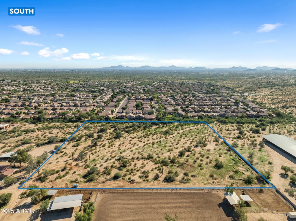 Photo of 4201 E Quail Track Drive #-, Cave Creek, AZ 85331 (MLS # 6950308)