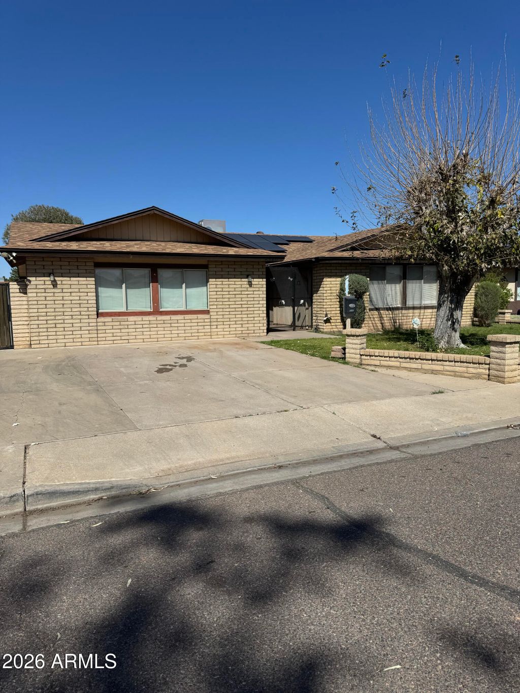 Photo of 6540 W Hazelwood Street, Phoenix, AZ 85033 (MLS # 6999471)