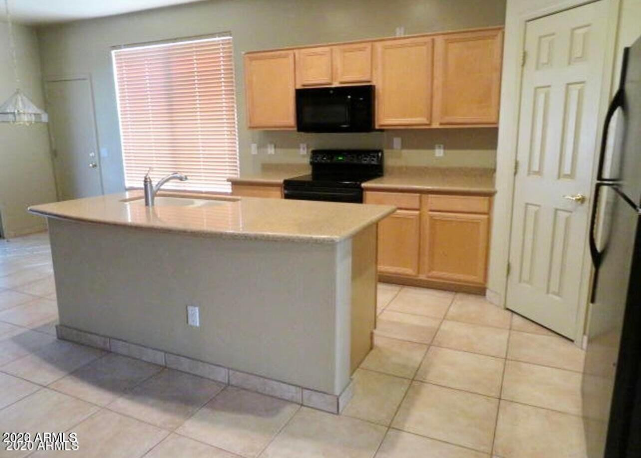 7236 E Melrose Street