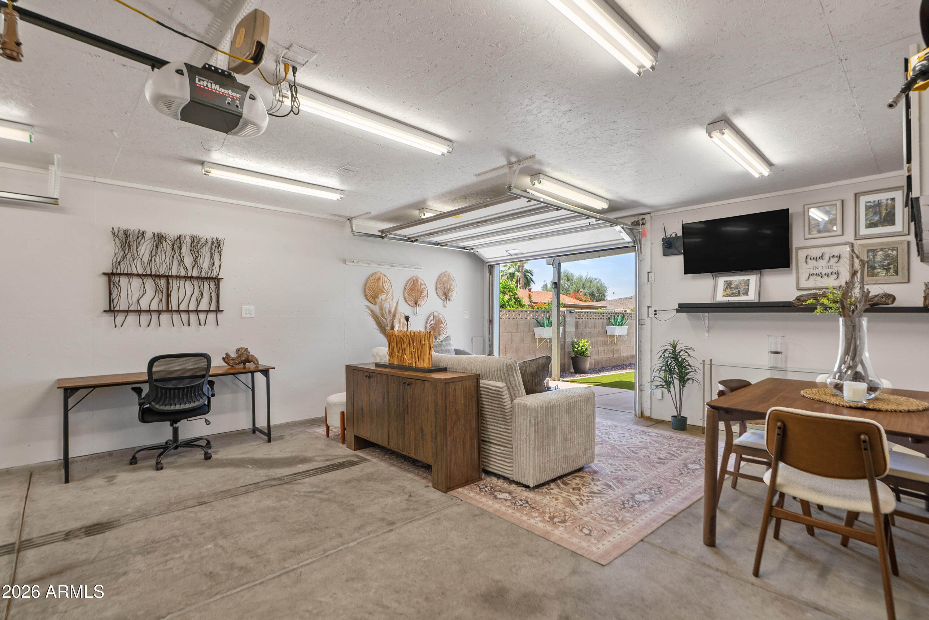 TIERRA ESTE PARK UNIT 4 - Residential