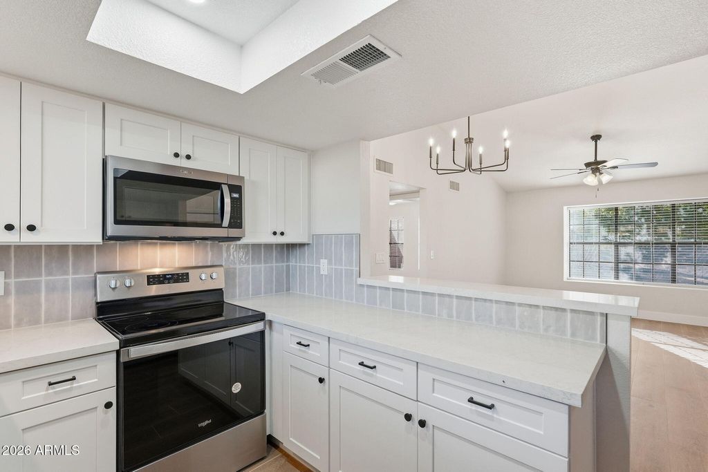 Photo of 6617 W Kingston Lane, Glendale, AZ 85306 (MLS # 6994045)