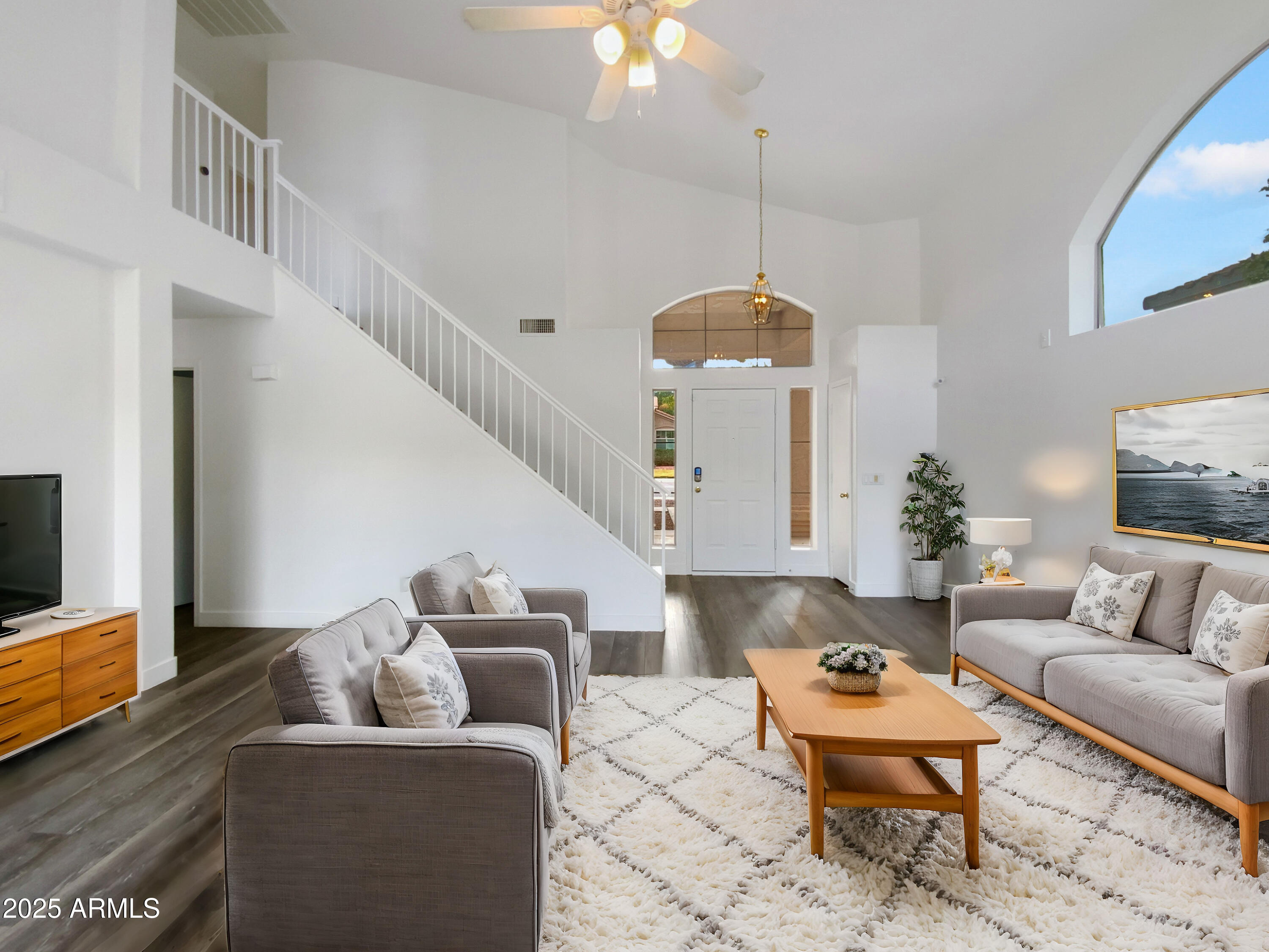 1940 W ORIOLE Way