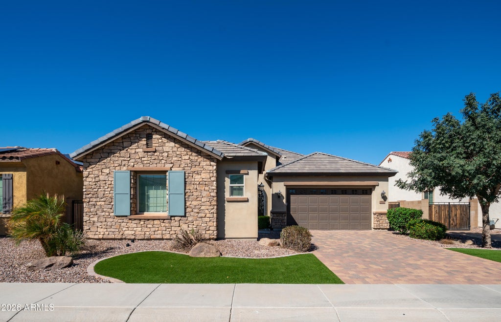 Photo of 902 E Horseshoe Place, Chandler, AZ 85249 (MLS # 7090375)