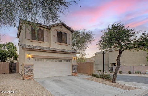 Property photo of 16902 S Cedarwood Lane, Phoenix, AZ 85048