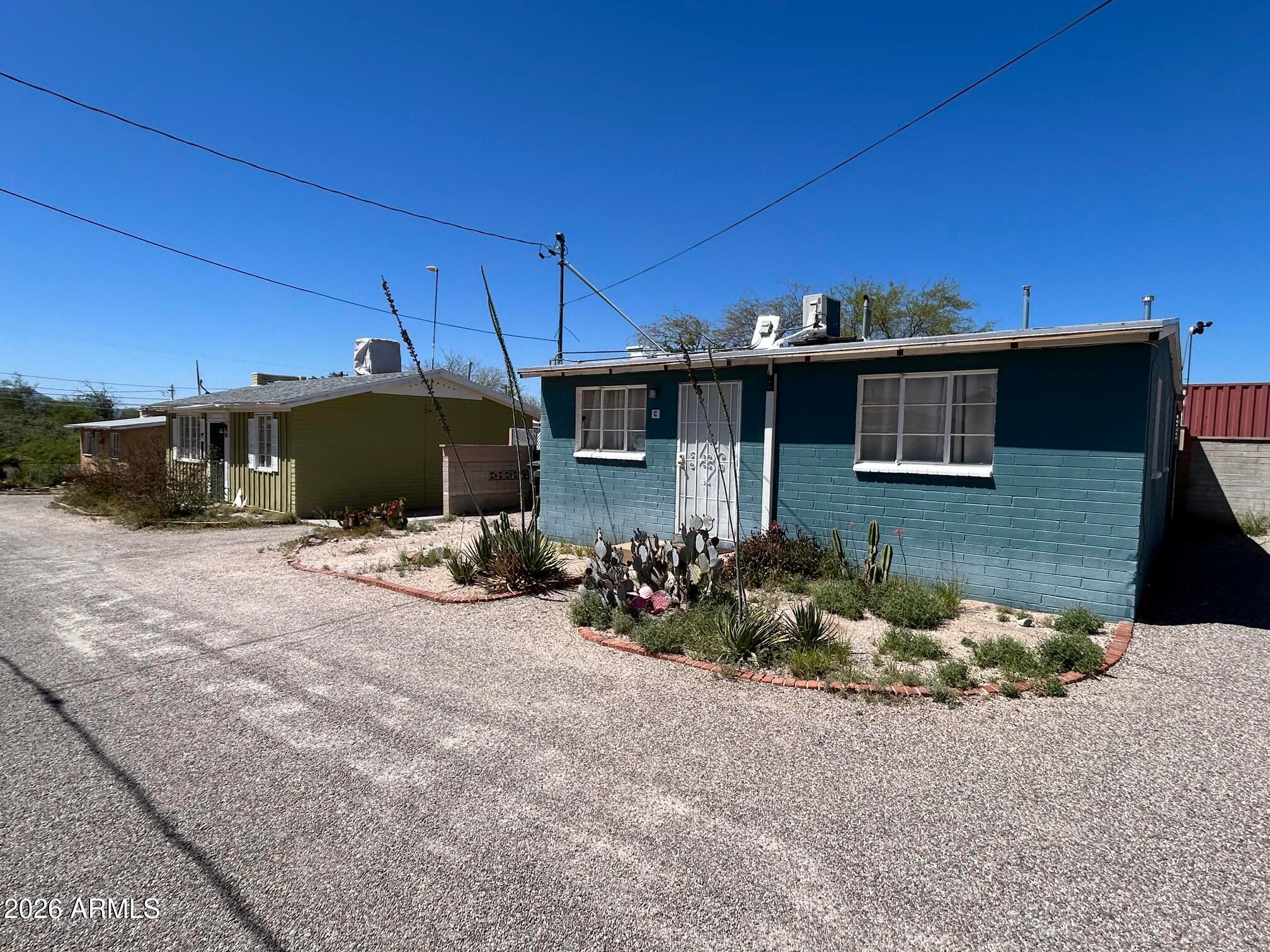 2528 N FONTANA Avenue