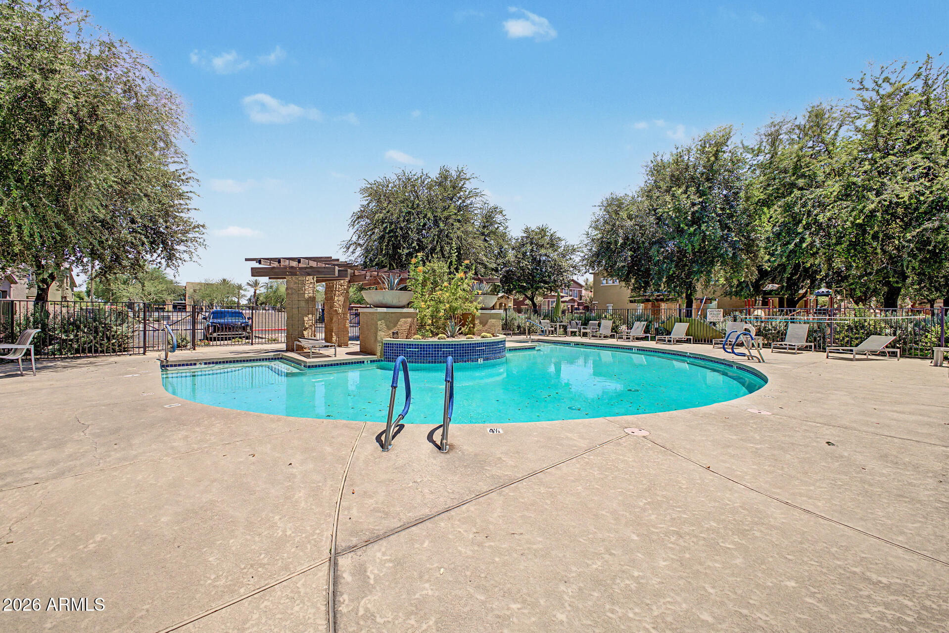 TOWNSQUARE AT SIERRA VERDE CONDOMINIUM - Residential