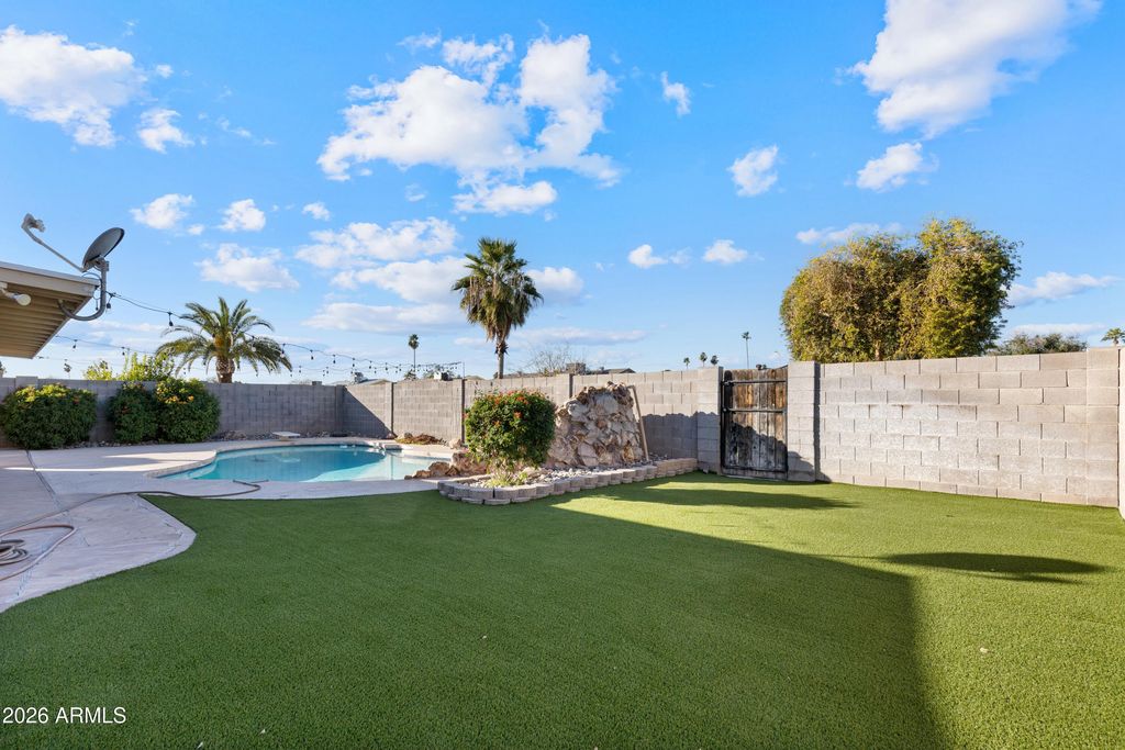 Photo of 520 E Watson Drive, Tempe, AZ 85283 (MLS # 6981523)
